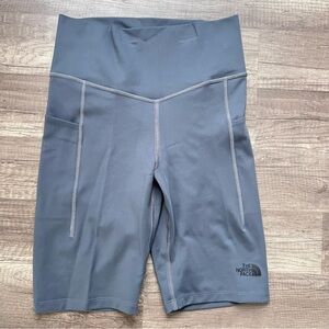 The North‎ Face NWT FlashDry Women Bike Shorts Size M Gray